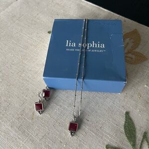 Lia Sophia “Lady In Red” Red Cut Crystal Stone Pendant Silver Tone Necklace